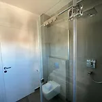 The View Luxury With Pool 公寓