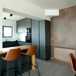The View Luxury With Pool 公寓 扎达尔