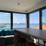The View Luxury With Pool 公寓