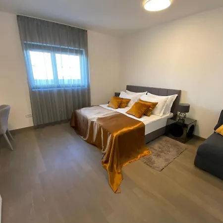 The View Luxury With Pool Apartment *