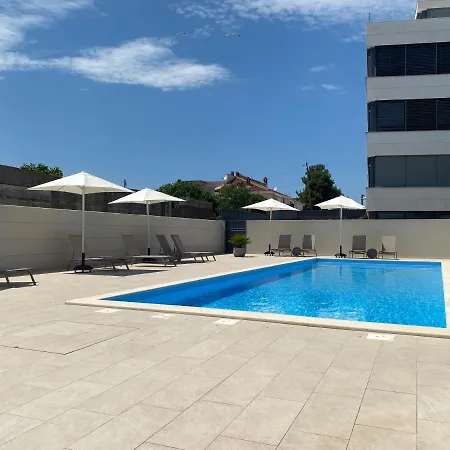 Lägenhet The View Luxury With Pool Zadar