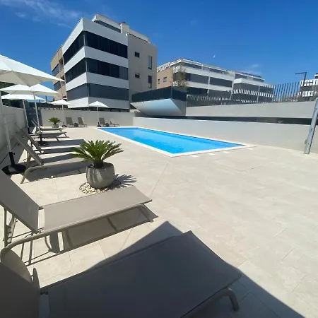 The View Luxury With Pool