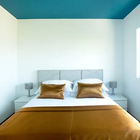 Apartment The View Luxury With Pool