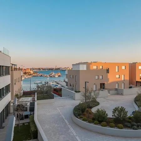 The View Luxury With Pool Zadar