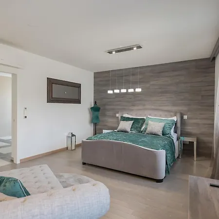The View Luxury With Pool Apartment Zadar