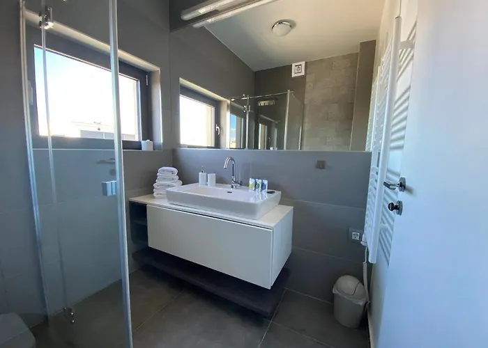 The View Luxury With Pool Apartment *