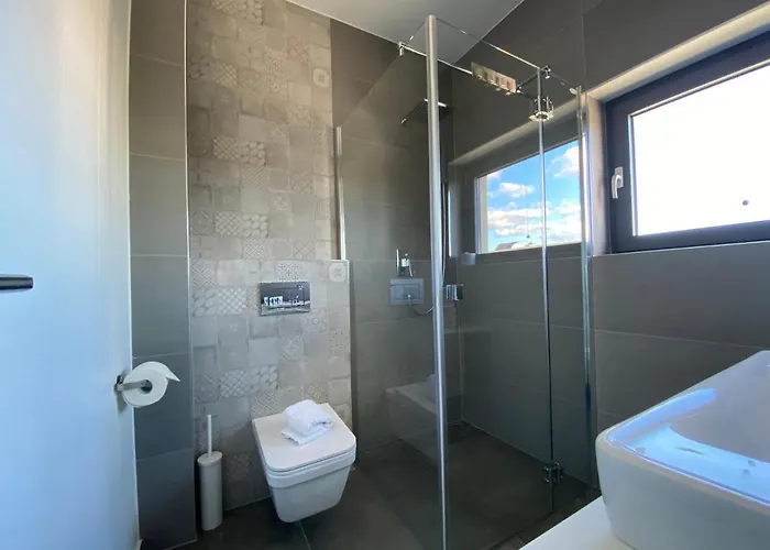 Apartment The View Luxury With Pool