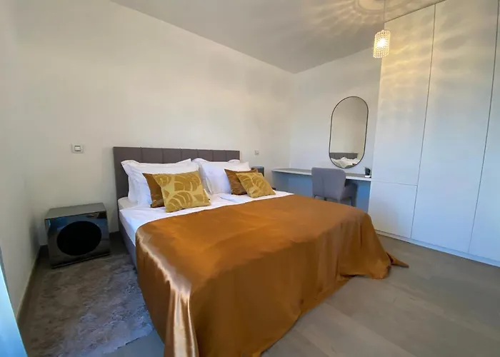 The View Luxury With Pool Apartment *