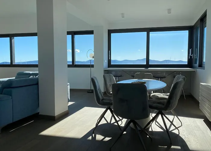 The View Luxury With Pool Zadar