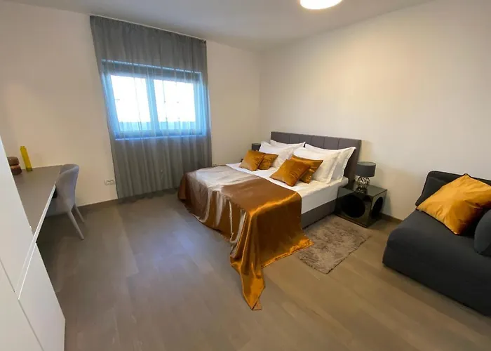 The View Luxury With Pool Apartment *