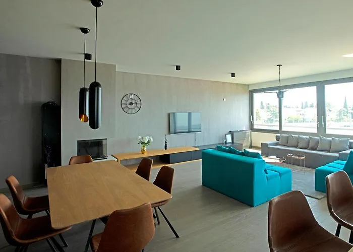 The View Luxury With Pool Apartment