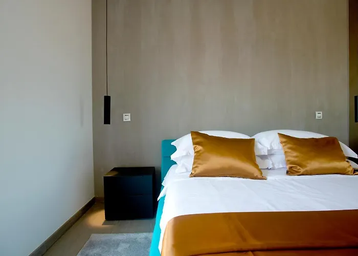 The View Luxury With Pool Apartment *