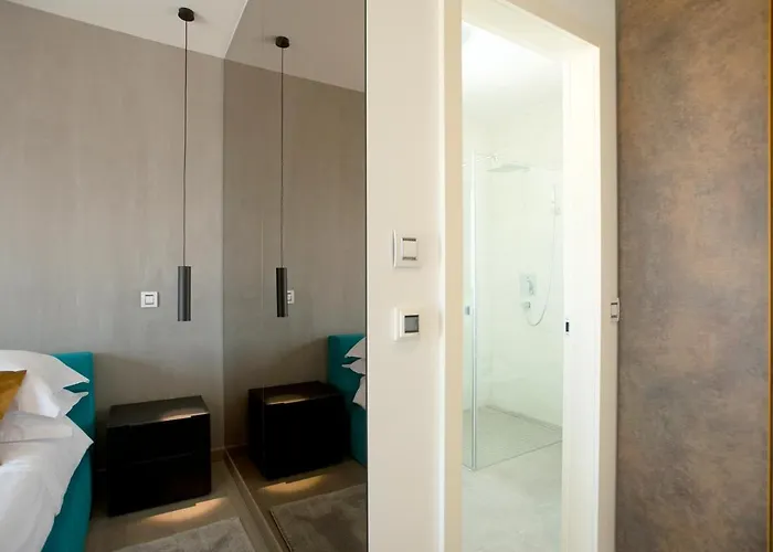 The View Luxury With Pool Apartment *