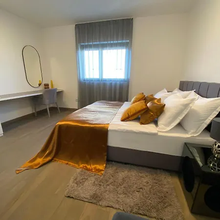 The View Luxury With Pool Zara