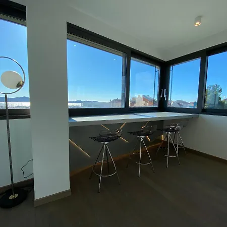 The View Luxury With Pool Appartamento *