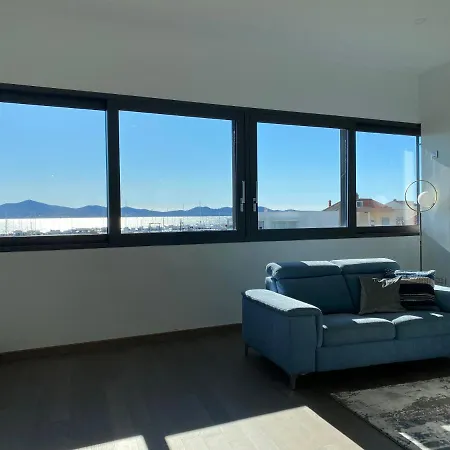 公寓 The View Luxury With Pool 扎达尔