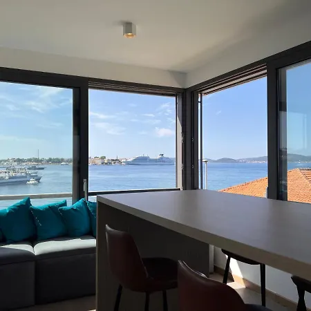 The View Luxury With Pool Appartamento