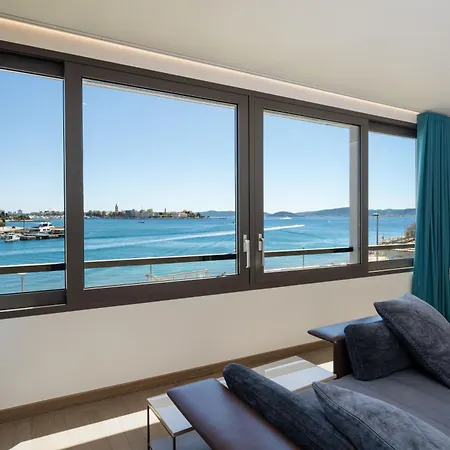 The View Luxury With Pool Apartament *