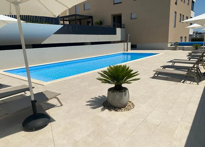 The View Luxury With Pool Апартаменти Задар